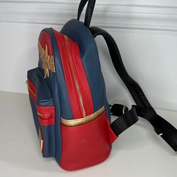 America Loungefly Mini Captain Marvel Backpack Purse  display picture 1